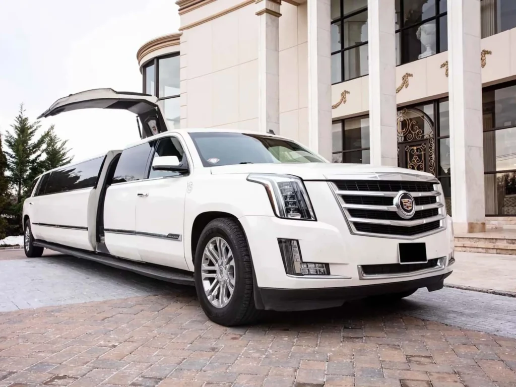 Cadillac Escalade Platinum exterior