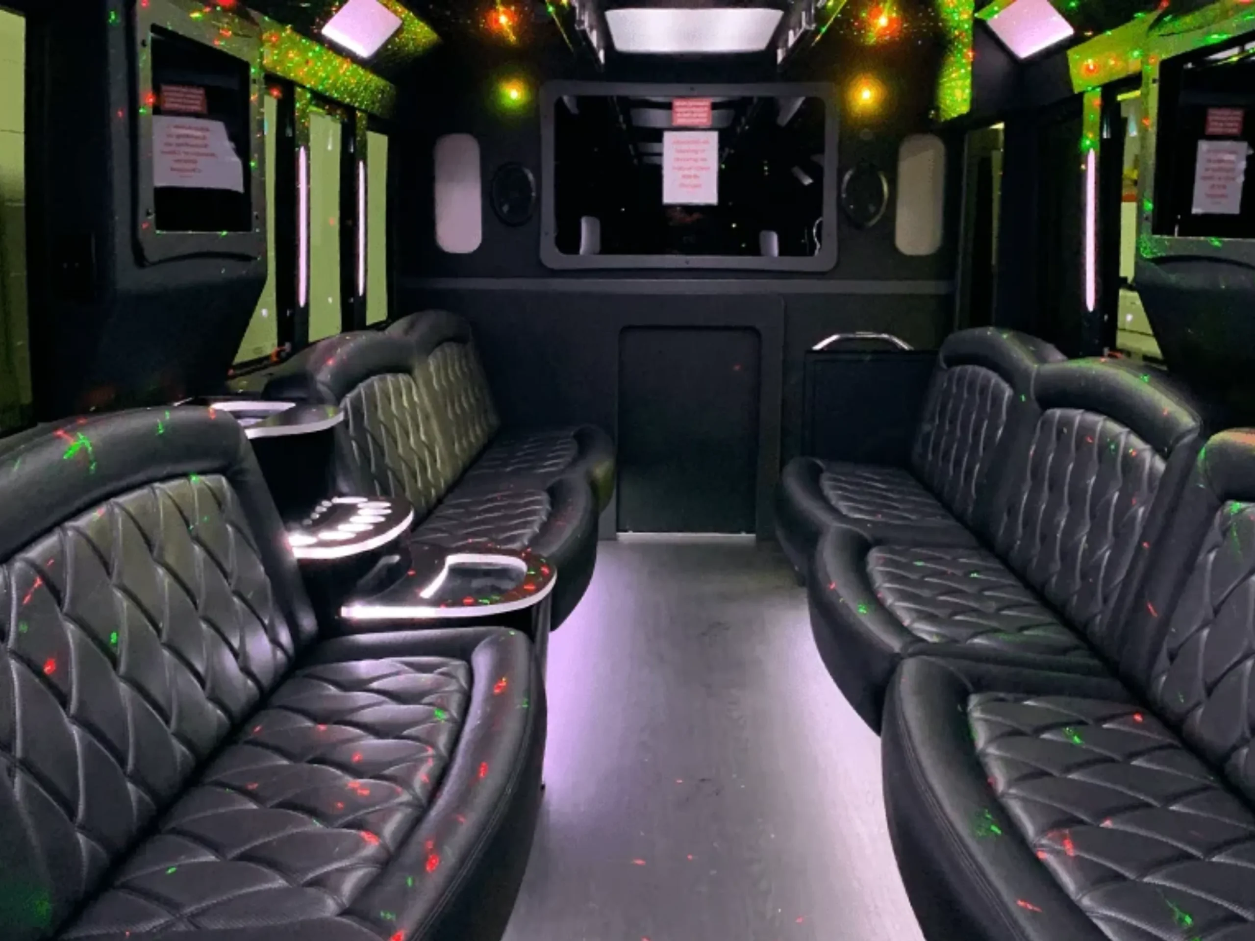 Ford Super Duty F-250 XLT interior detail