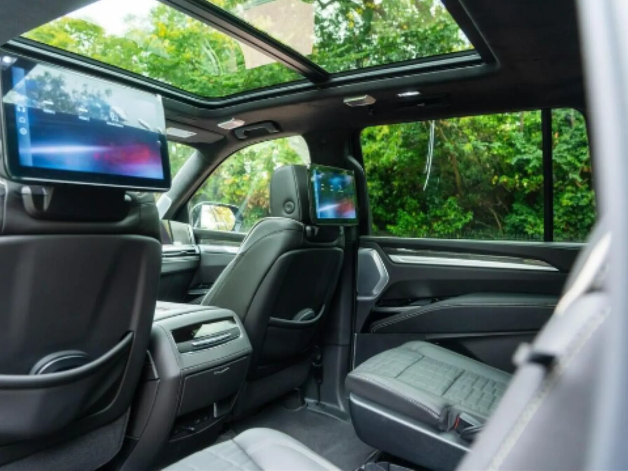 Cadillac Escalade V-Series Super interior detail