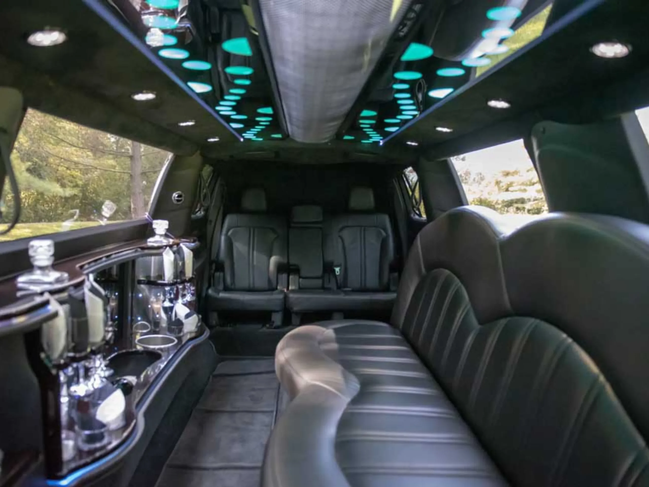 Lincoln MKT White interior detail