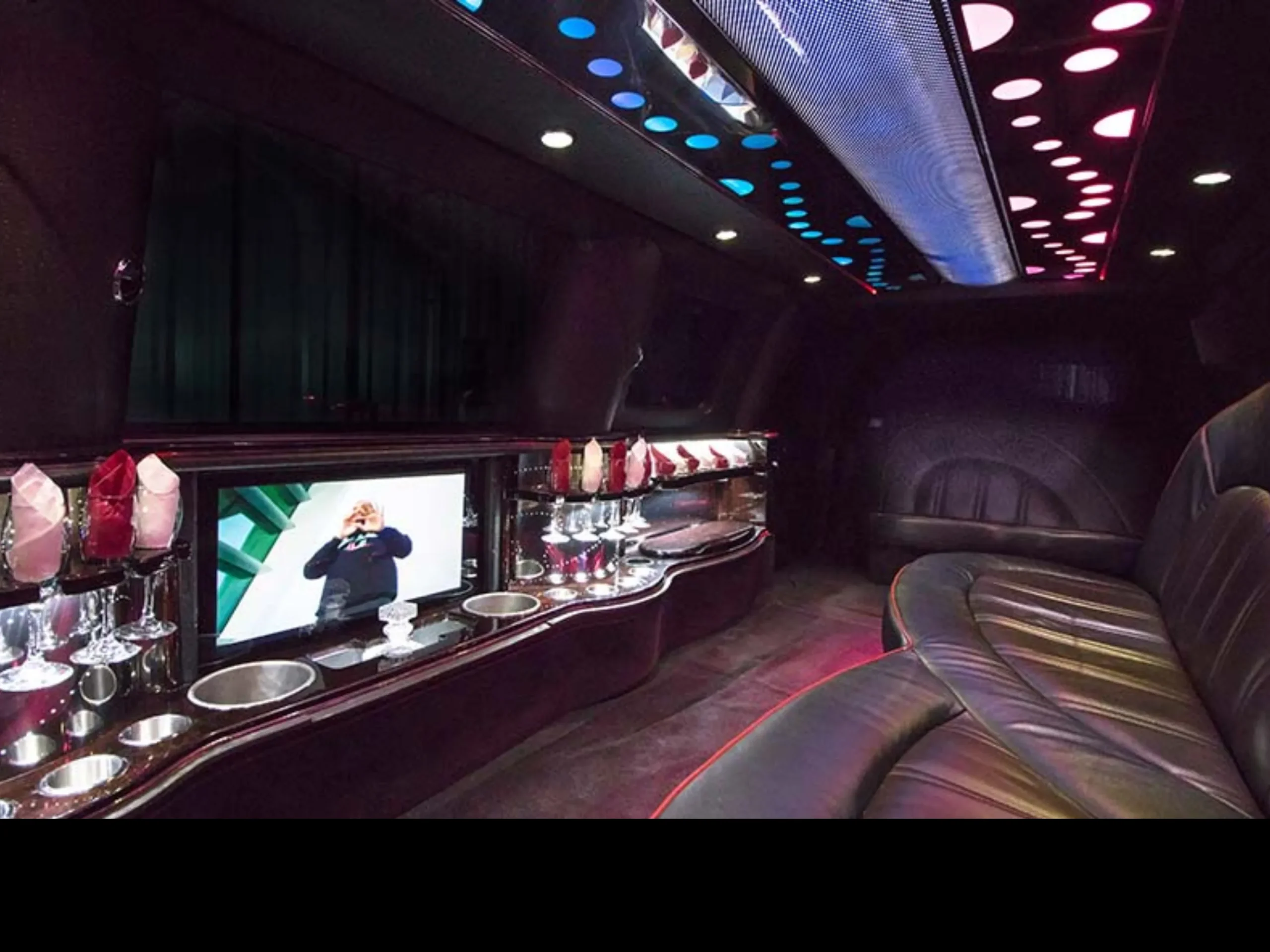Lincoln Navigator L interior detail