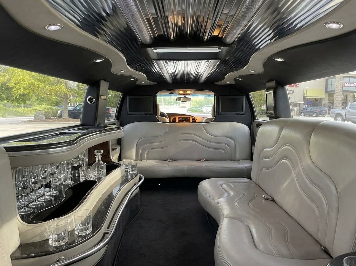 White GMC Hummer H2 SUT Limo interior detail