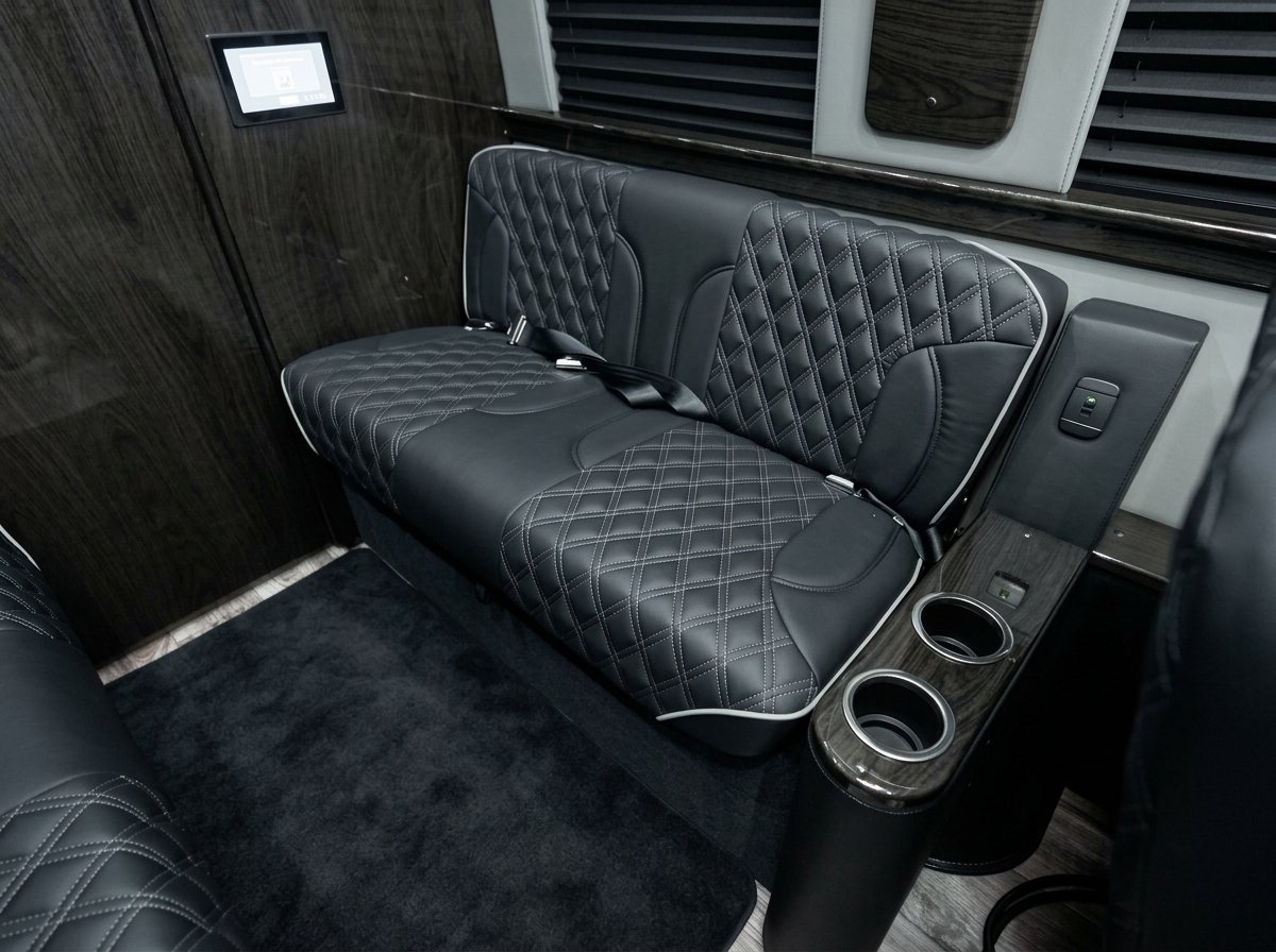 Mercedes-Benz Sprinter 3500 Black interior detail